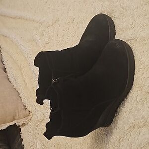 Sofft wedge booties